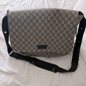 Gucci Diqper Bag